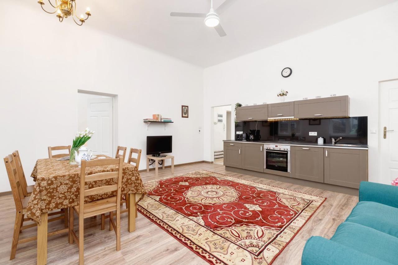 Apartment Pijarska Krakow By Noclegi Renters ภายนอก รูปภาพ