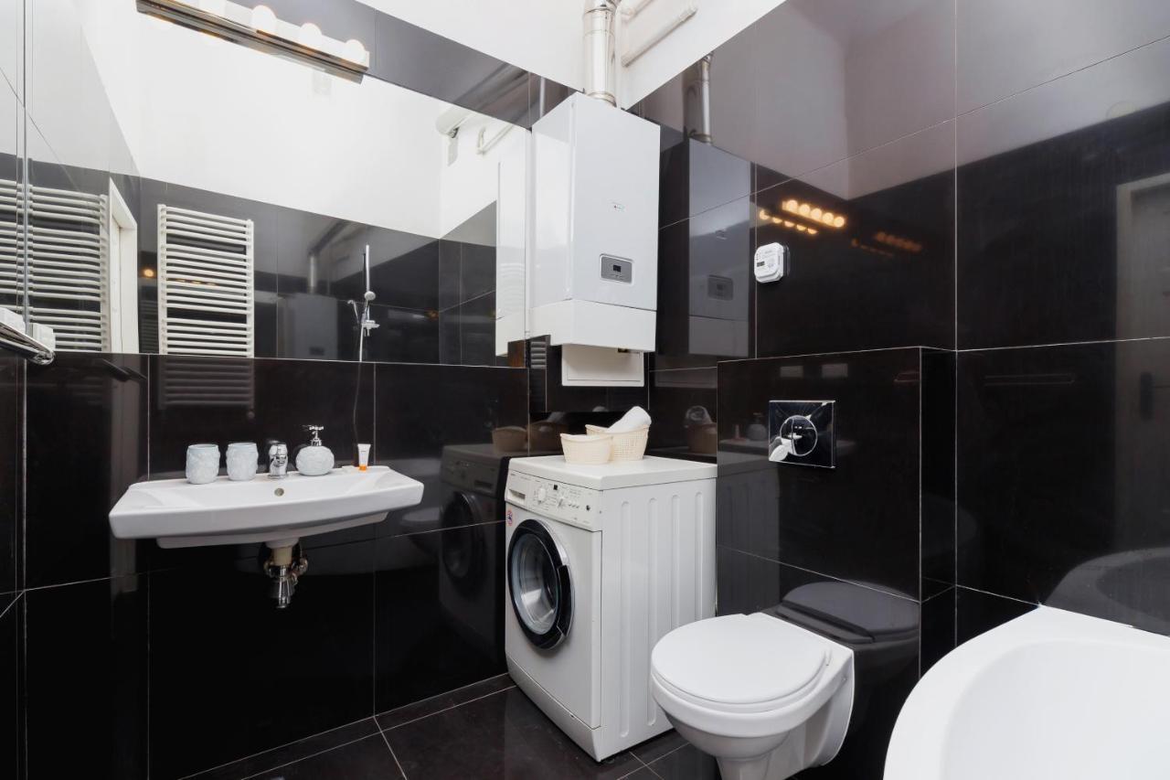 Apartment Pijarska Krakow By Noclegi Renters ภายนอก รูปภาพ