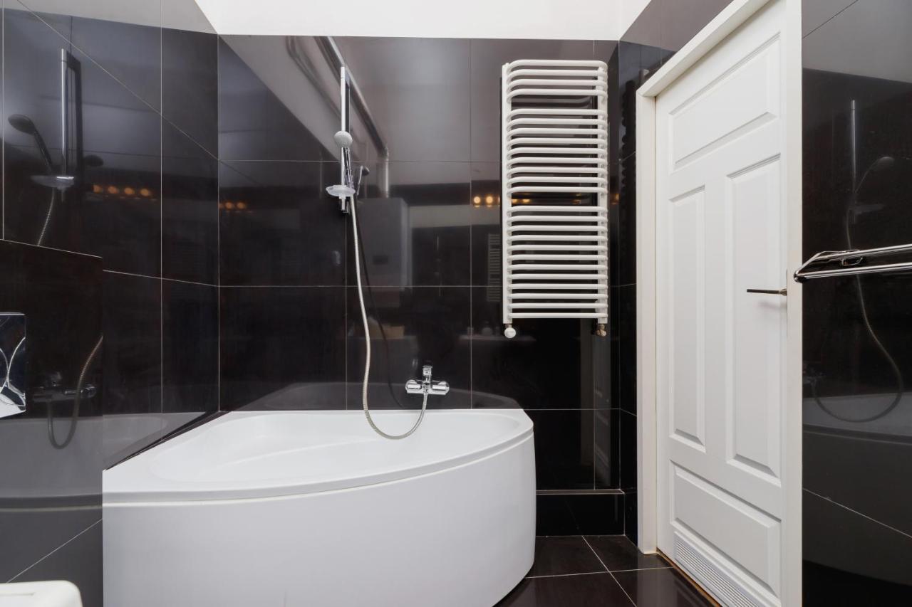 Apartment Pijarska Krakow By Noclegi Renters ภายนอก รูปภาพ