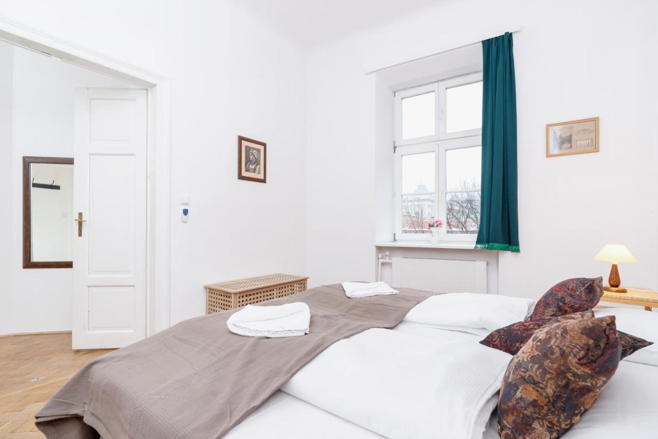 Apartment Pijarska Krakow By Noclegi Renters ภายนอก รูปภาพ