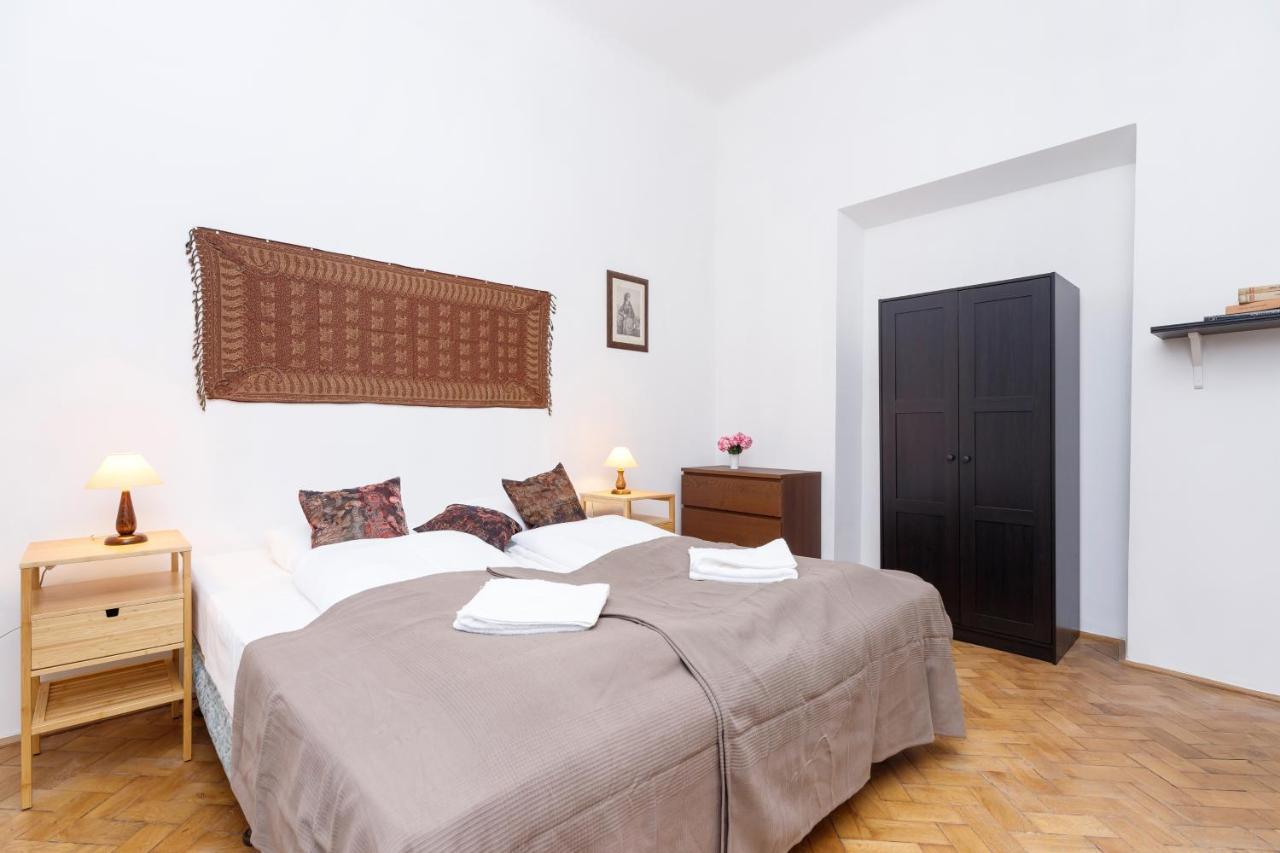 Apartment Pijarska Krakow By Noclegi Renters ภายนอก รูปภาพ